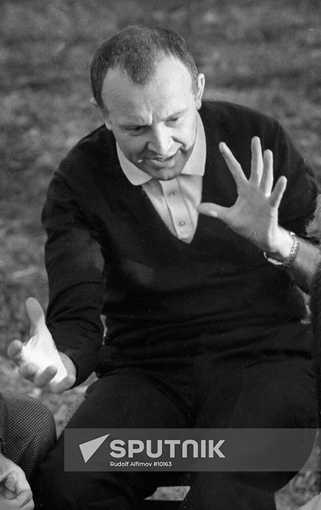 SMOKTUNOVSKY ACTOR