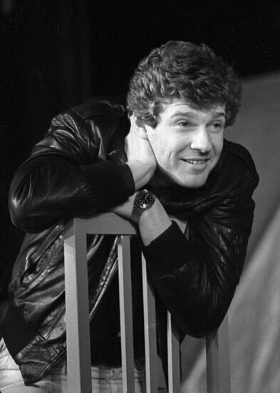 KOSTOLEVSKY PLAY