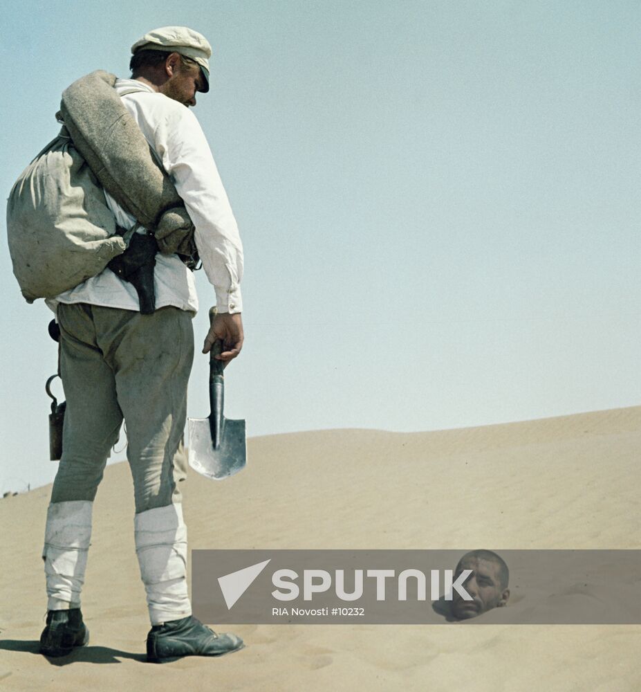 THE WHITE SUN OF THE DESERT MISHULIN KUZNETSOV