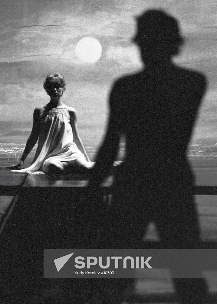 SHANINA KARACHENTSOV PLAY "YUNONA AND AVOS"