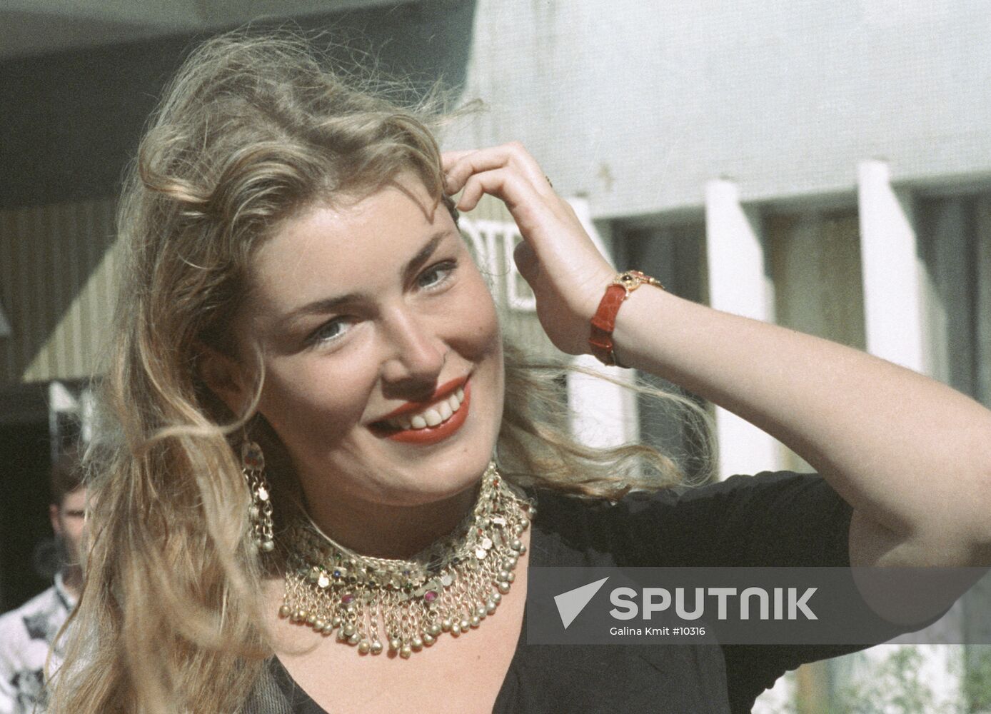 ACTRESS SHUKSHINA