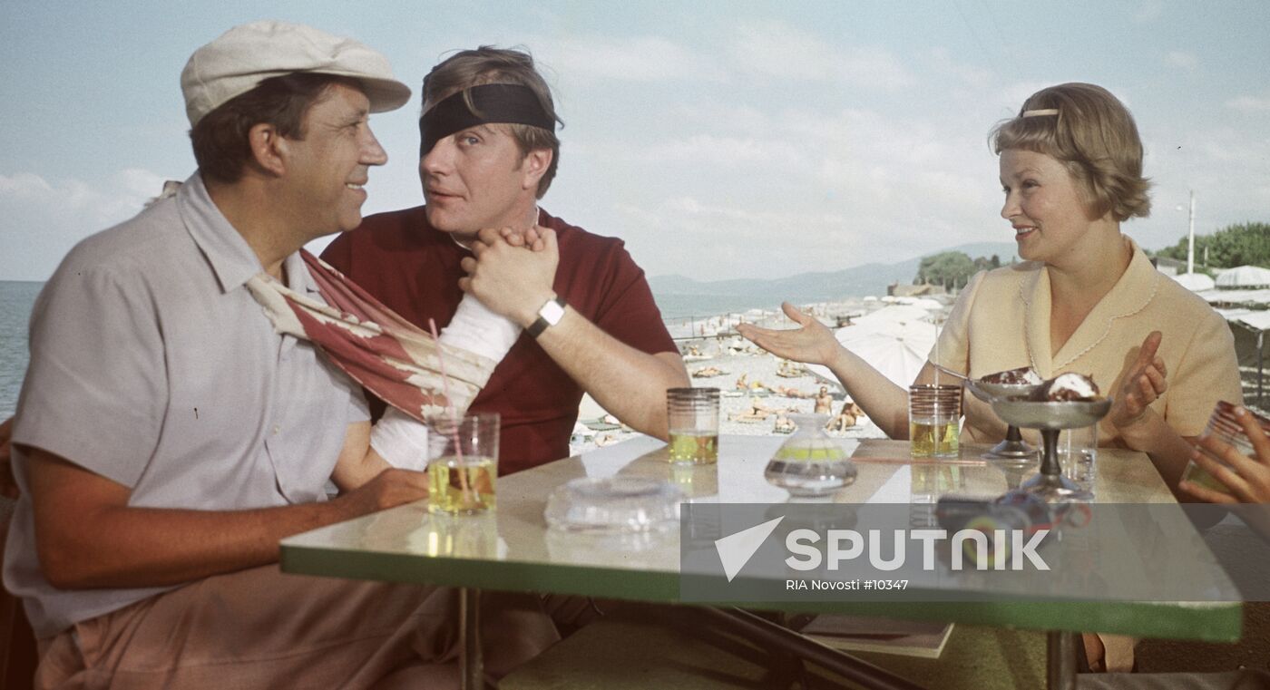 NIKULIN MIRONOV GREBESHKOVA "DIAMOND ARM"