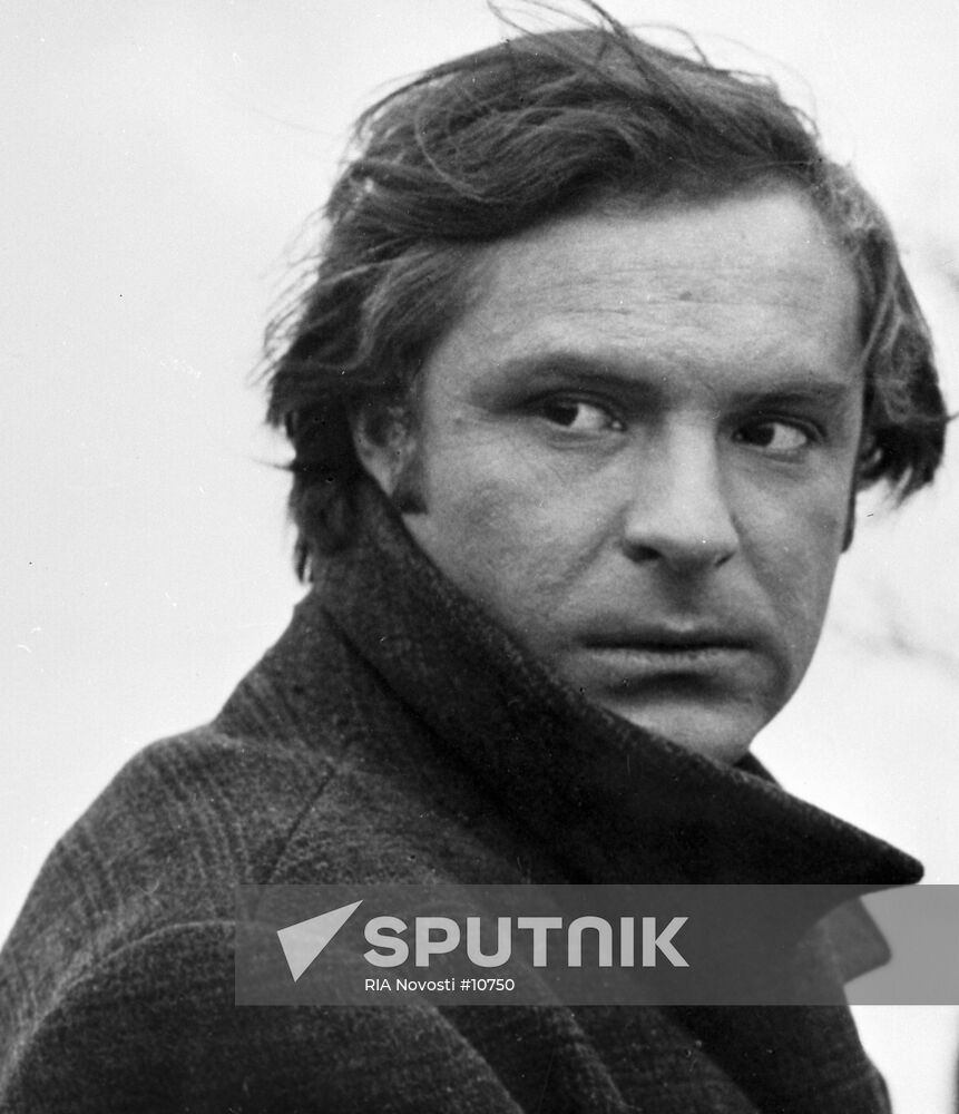 NAKHAPETOV "TO DREAM AND TO LIVE" DOVZHENKO FILM STUDIOS 