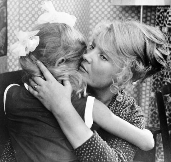 DORONINA FILM "STEPMOTHER"