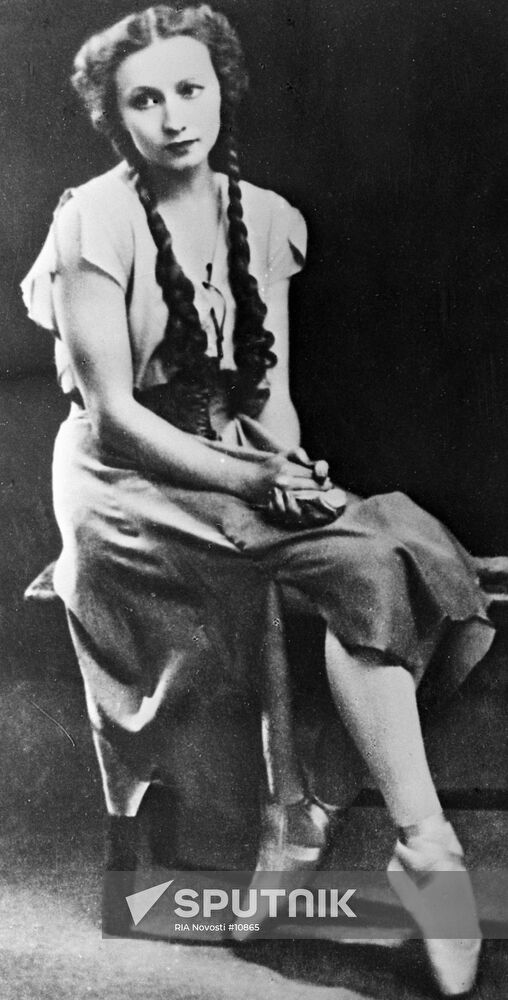 ULANOVA "CINDERELLA"