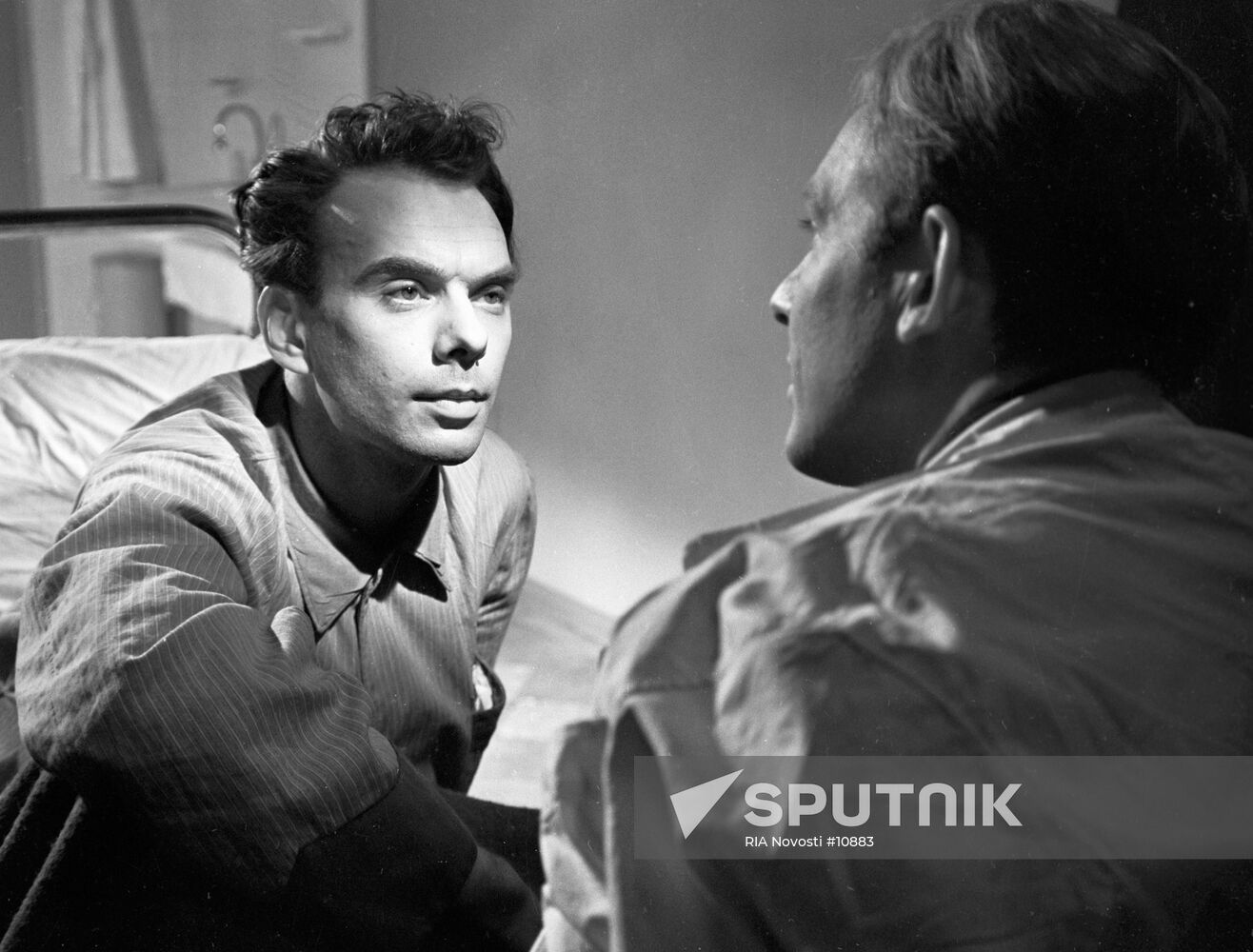 BATALOV SMOKTUNOVSKY "NINE DAYS OF ONE YEAR"