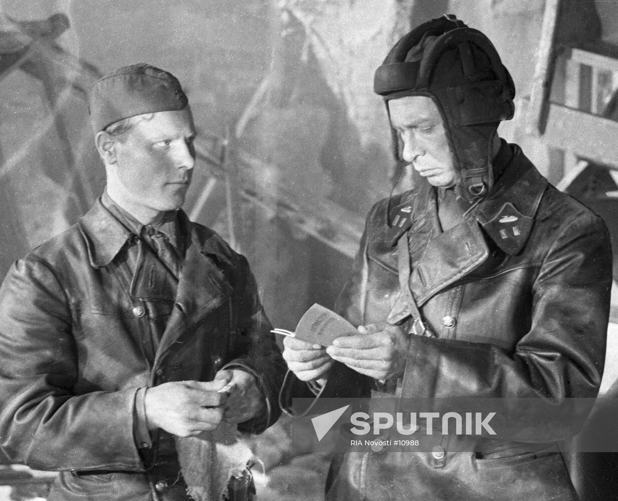 YEFREMOV "THE ALIVE AND THE DEAD"