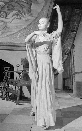 VERTINSKAYA "HAMLET"