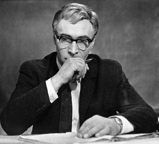 TIKHONOV "WE'LL LIVE TILL MONDAY"