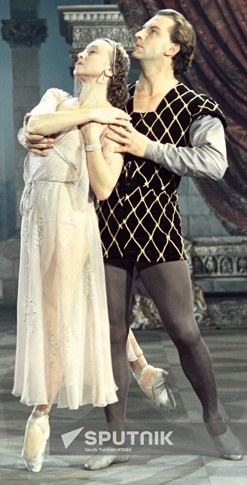 "ROMEO AND JULIET" ULANOVA ZHDANOV