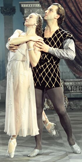 "ROMEO AND JULIET" ULANOVA ZHDANOV