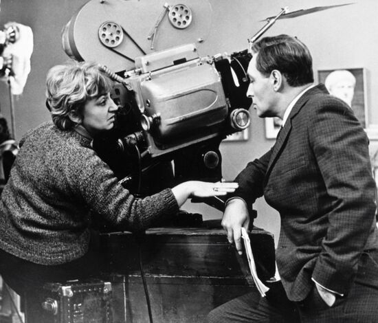 LIOZNOVA TIKHONOV SHOOTING FILM