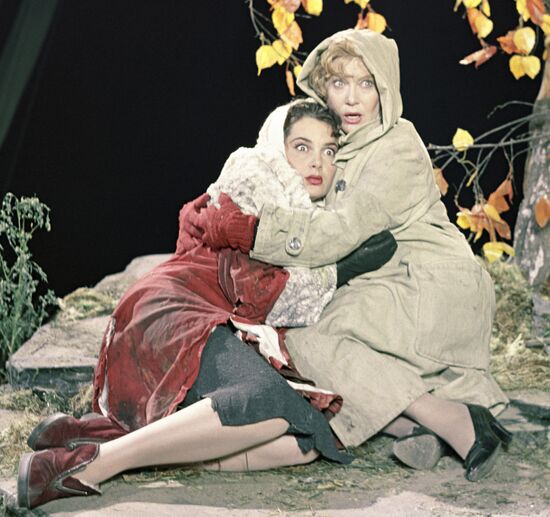 BYSTRITSKAYA ORLOVA MOVIE "RUSSIAN SOUVENIR"