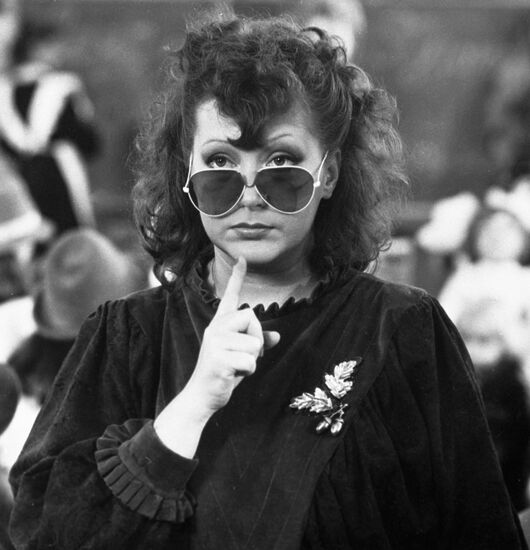 PUGACHEVA 'SEZON CHUDES'