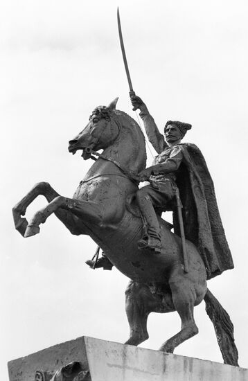 MONUMENT CHAPAYEV CHEBOKSARY
