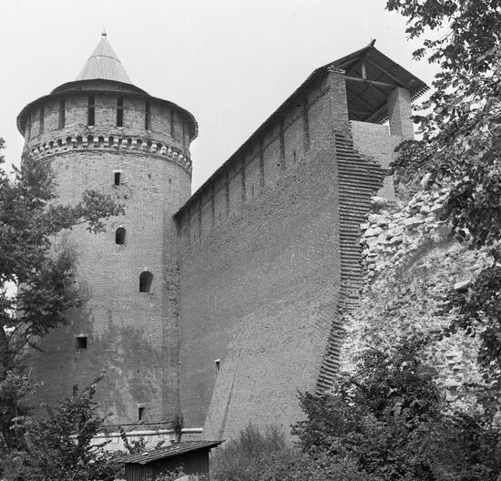 KOLOMNA KREMLIN FORTIFICATION WALL MARINKA'S TOWER