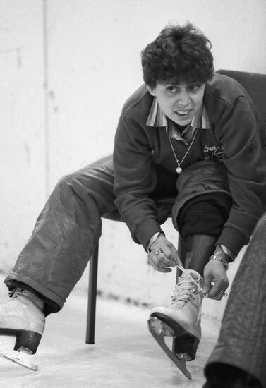 RODNINA FIGURE SKATER COACH