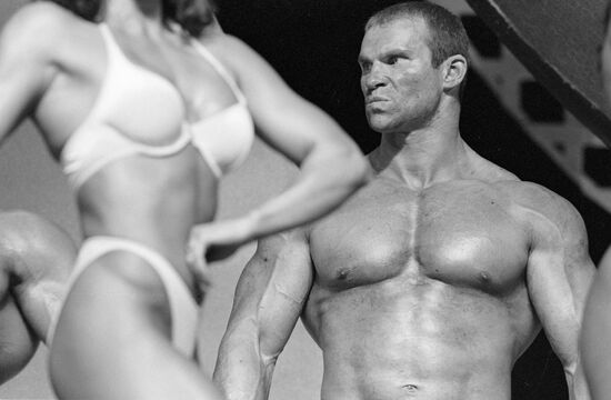 COMPETITION BODY-BUILDING