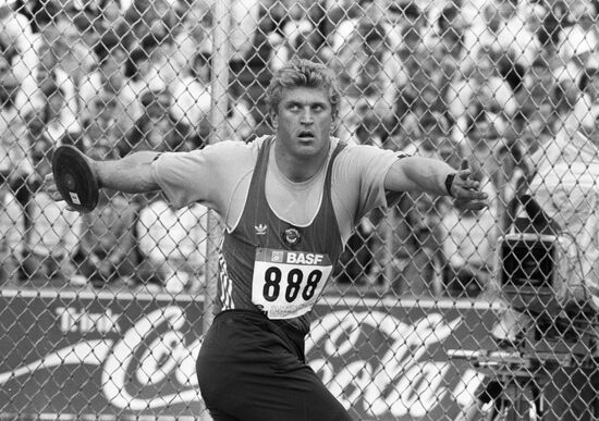 THROWER KOLNOOTCHENKO