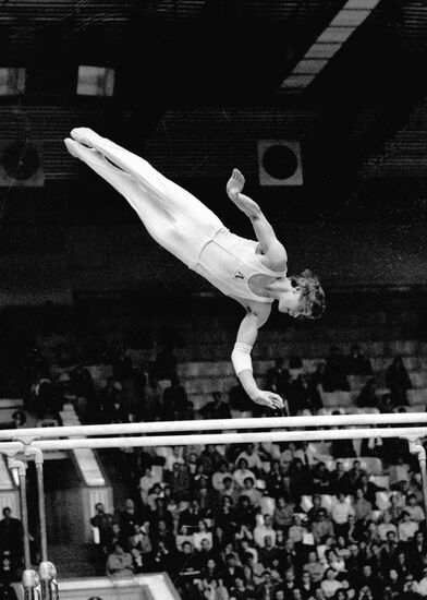 GYMNAST DITYATIN