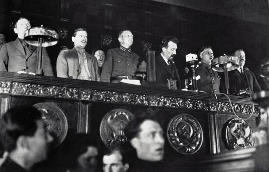 ANDREYEV BUBNOV RYKOV MOLOTOV VOROSHILOV PRESIDIUM CONGRESS