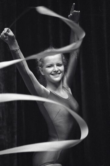 SOBKOWSKA GYMNAST EXERCISE RIBBON