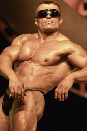ALEXANDER VISHNEVSKY BODYBUILDING WINNER GRAND-PRIX