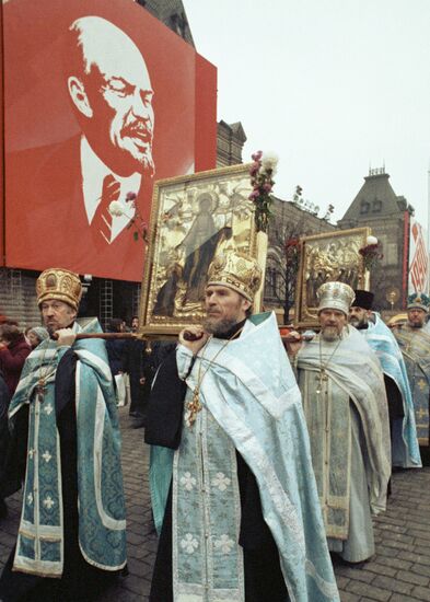 SACRED PROCESSION KAZAN CATHEDRAL BLESSING