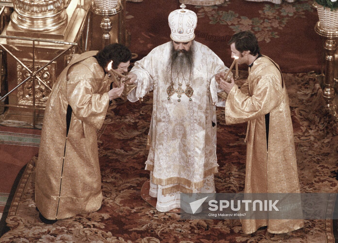 PIMEN DIVINE SERVICE CATHEDRAL