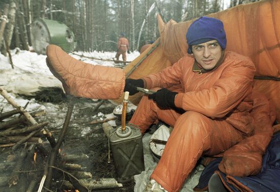 ENGINEER COSMONAUT DUQUE TRAINING