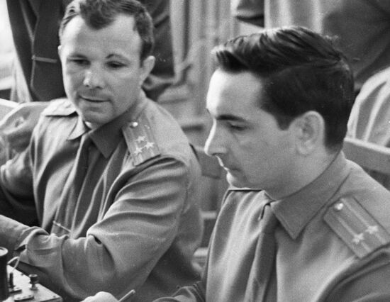 Pilot-cosmonauts Yuri Gagarin and Valery Bykovsky