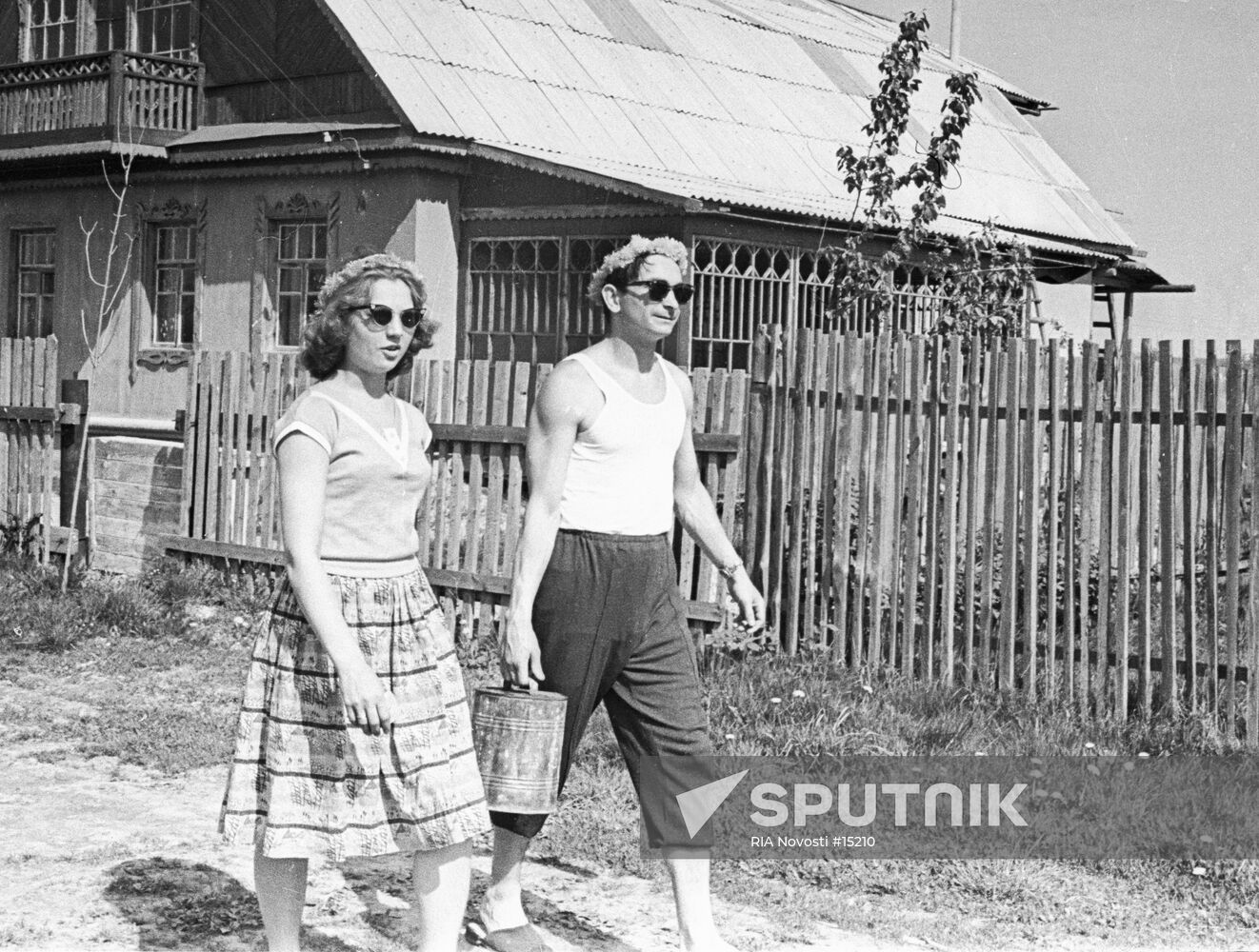 Cosmonaut Valery Bykovsky and his wife in the country house