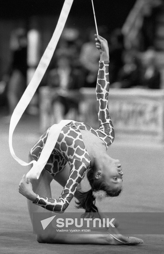 GYMNAST MEDVEDEVA PERFORMANCE