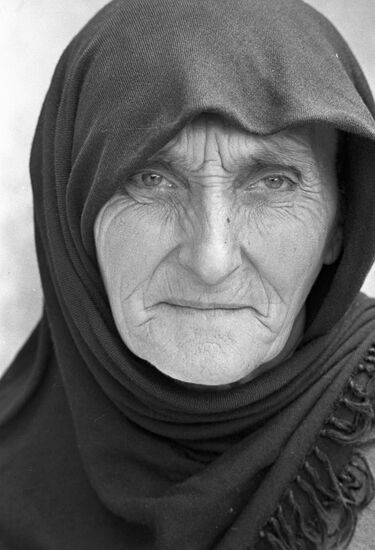 AVAR WOMAN