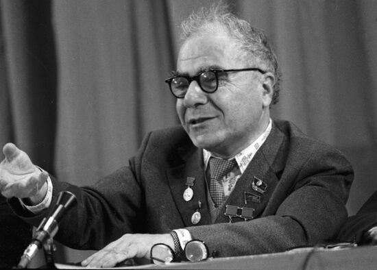 AMBARTSUMYAN ASTROPHYSICIST ACADEMY MEMBER 