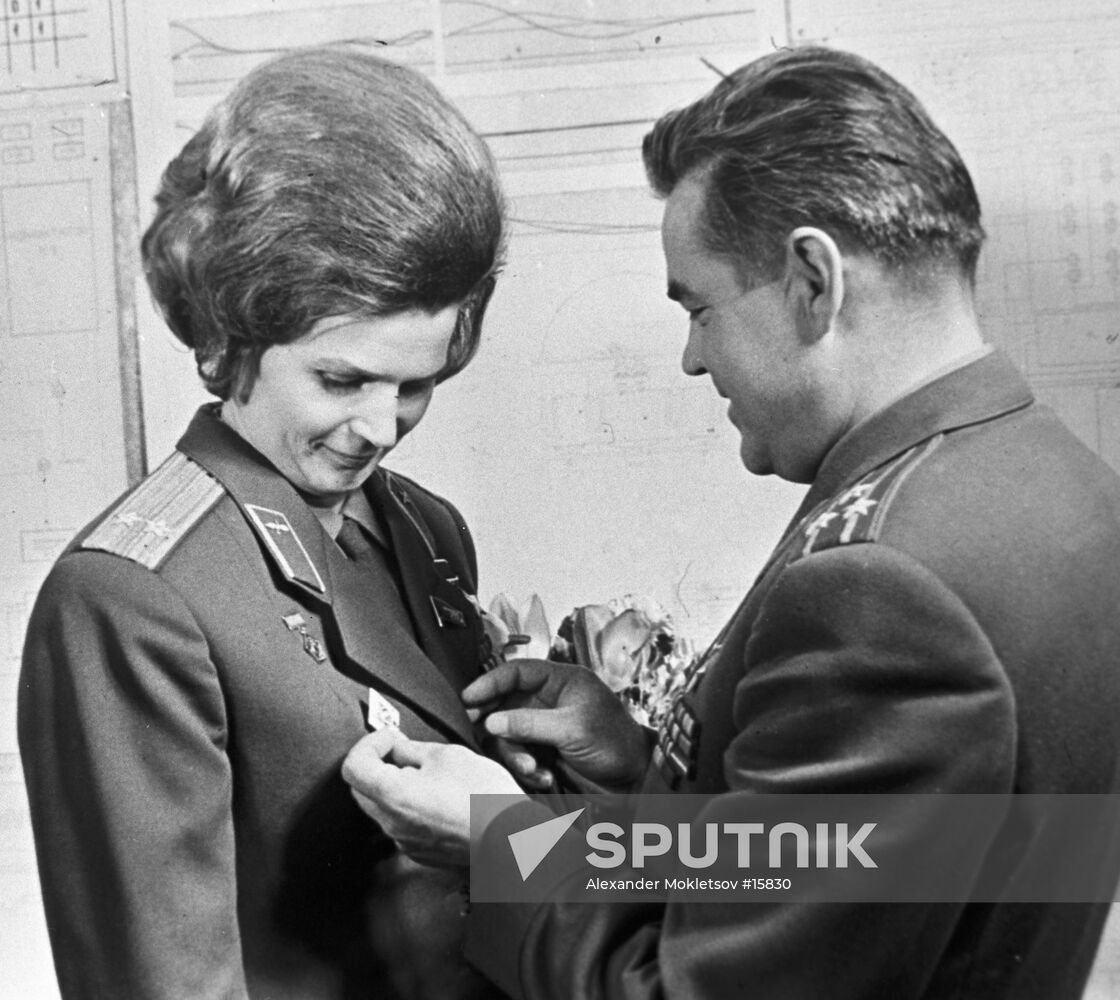 TERESHKOVA NIKOLAYEV ACADEMY GRADUATION