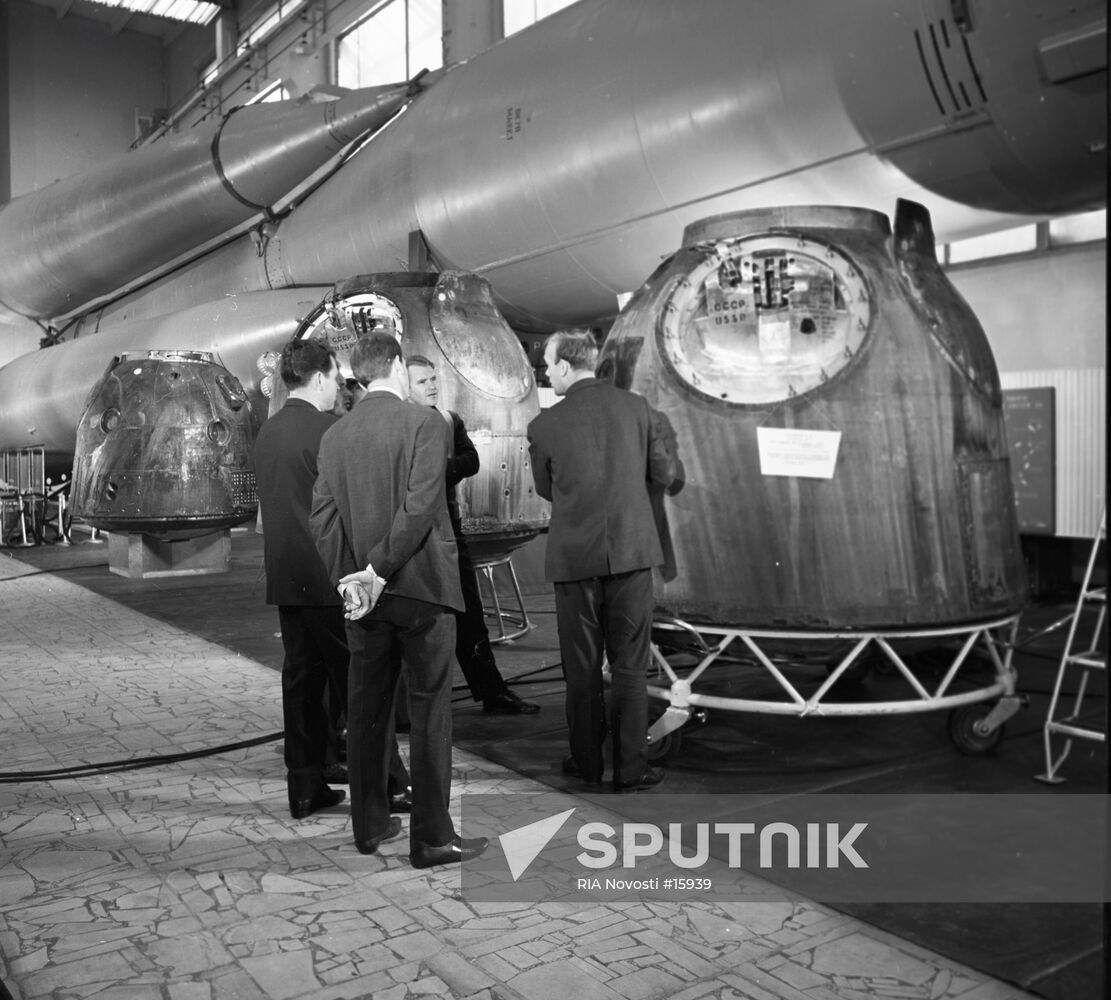 Cosmonauts Alexei Yeliseyev, Vladimir Shatalov, Vladislav Volkov, Valery Kubasov and Georgy Shonin