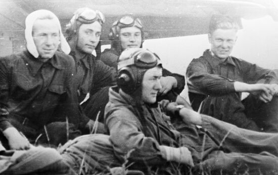 Flying school cadets 