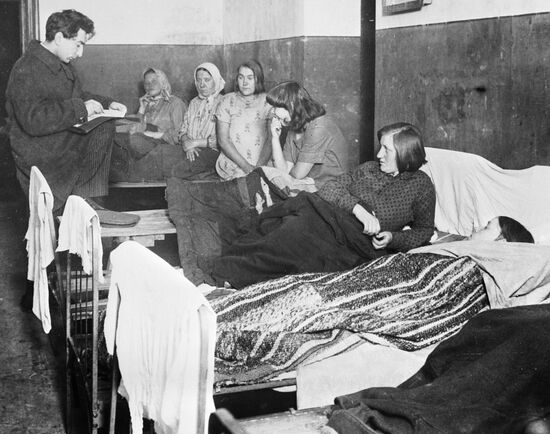 HOMELESS WOMEN DOSS-HOUSE CENSUS