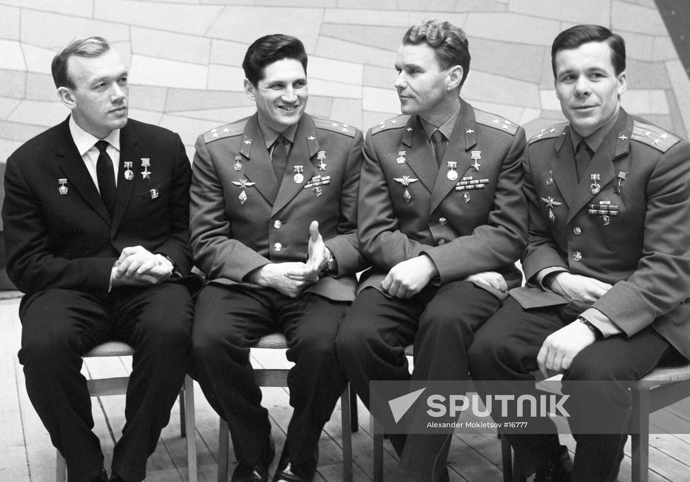 Alexei Yeliseyev, Boris Volynov, Vladimir Shatalov and Yevgeny Khrunov