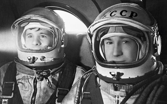 Cosmonauts Khrunov and Leonov