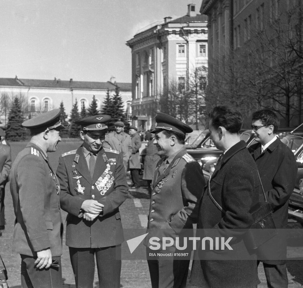 Alexei Leonov, Pavel Belyayev and Pavel Popovich in the Moscow Kremlin