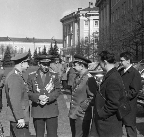 Alexei Leonov, Pavel Belyayev and Pavel Popovich in the Moscow Kremlin