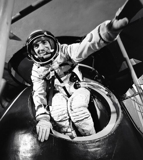 ZUDOV COSMONAUT SOYUZ-23