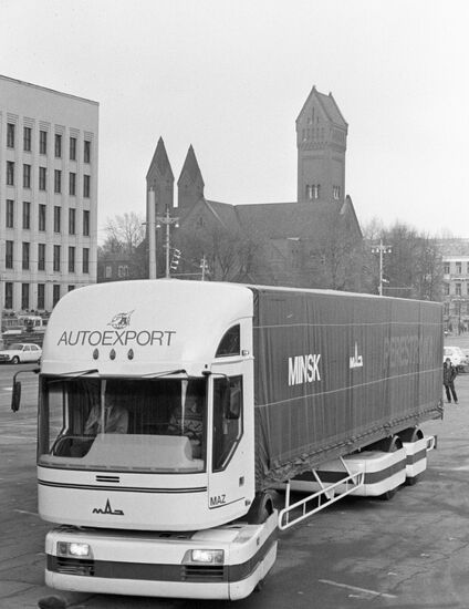 MAZ-2000 MINSK AUTOMOBILE WORKS TESTS