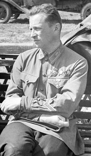 PILOT MIKHAIL GROMOV U.S.S.R. HERO