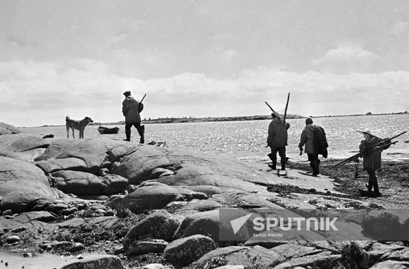 SEAWEED HARVESTING