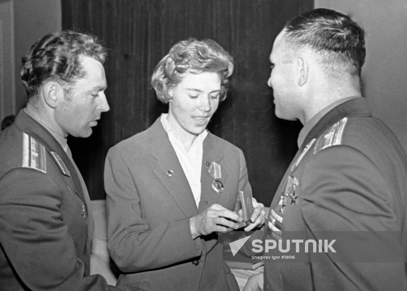 COSMONAUTS GAGARIN TITOV LATYNINA