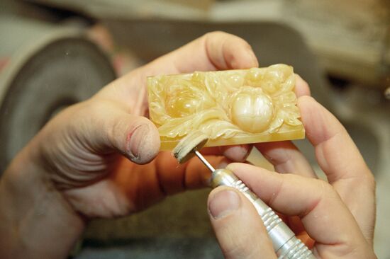 AMBER ROOM PANEL RESTORATION