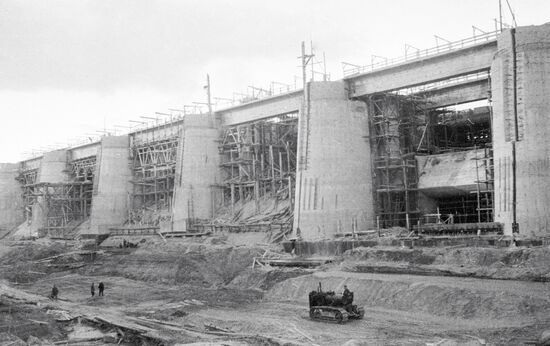 CANAL CONSTRUCTION MOSCOW-VOLGA